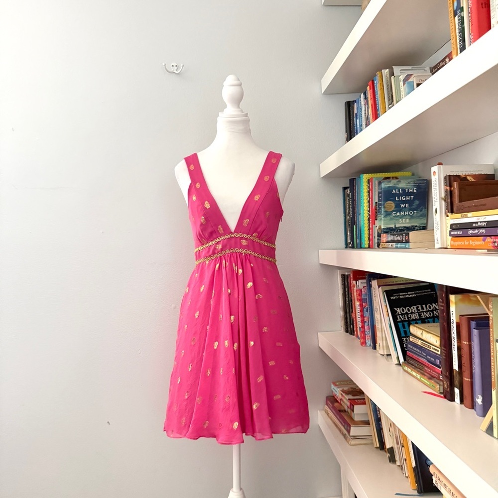 Milly of NY Vibrant Silk Pink and gold mini v-neck Dress sz 6 small